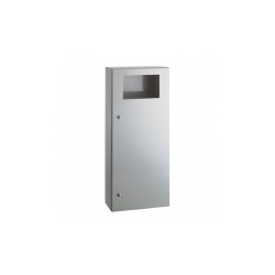 Basurero sin puerta sobre muro